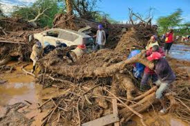 கென்யாவில் அணை உடைந்து 45 பேர் பலி