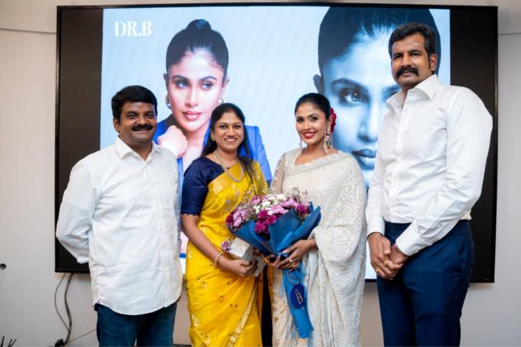 முன்னாள் சுகாதாரத்துறை அமைச்சர் டாக்டர்.சி.விஜயபாஸ்கர், திரு.பி.சுப்ரமணி, மற்றும் டாக்டர்.ஜெயகர் தாமஸ் ஆகியோர் டாக்டர் கே.டி.கே.மதுவின் சிலை மற்றும் இந்தியாவின் முதல் 360 டிகிரி தோல் மருத்துவ மையத்தை திறந்து வைத்தனர்!