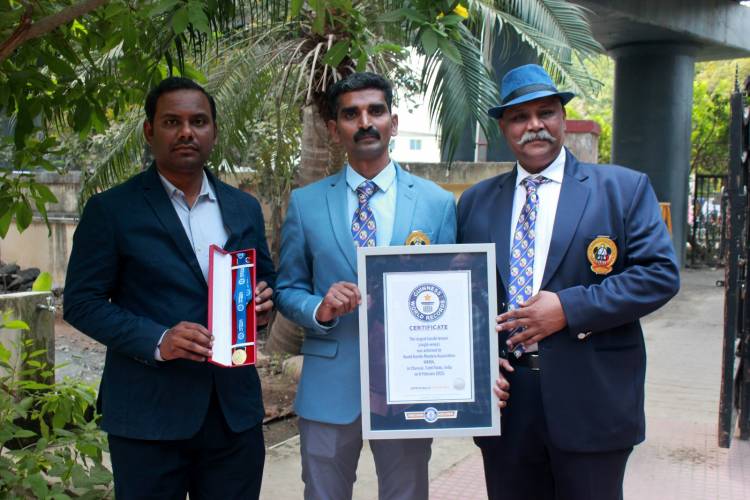 உலக சாதனையை நேரடியாக பங்கேற்று  அங்கீகரித்த கின்னஸ் குழு