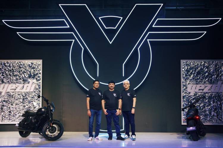 025 Yezdi Roadster is ‘Born Out of Line’ – A performance classic, designed on the Yezdi philosophy, customisable to bring alive the defiance in you