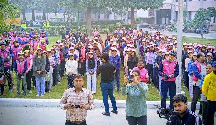 Gulabi Udaan' Cyclothon Successfully Unites Hundreds in Delhi to Champion Breast Cancer Awareness and Early Detection