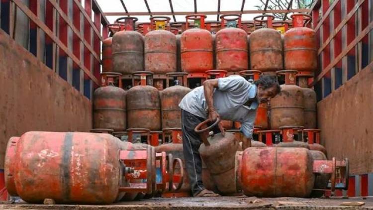 Gas Cylinder Backlogs Ease Amid Booking Restrictions
