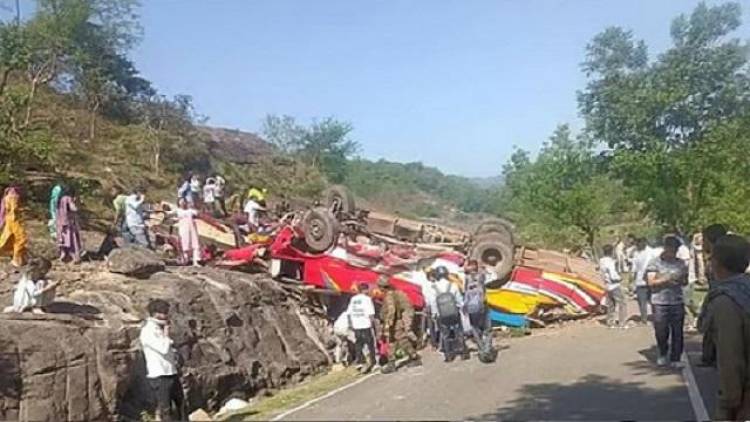 Tragedy Strikes as Bus Crash Kills 15 in Jammu Kashmir
