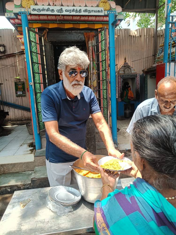 Ln Renu Kumar Distributes Veg Biryani to Needy People