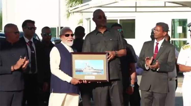 சீஷெல்ஸ் நாட்டுக்கு அதிநவீன கப்பல் வழங்கிய நிகழ்வு – பிரதமர் மோடி பங்கேற்பு