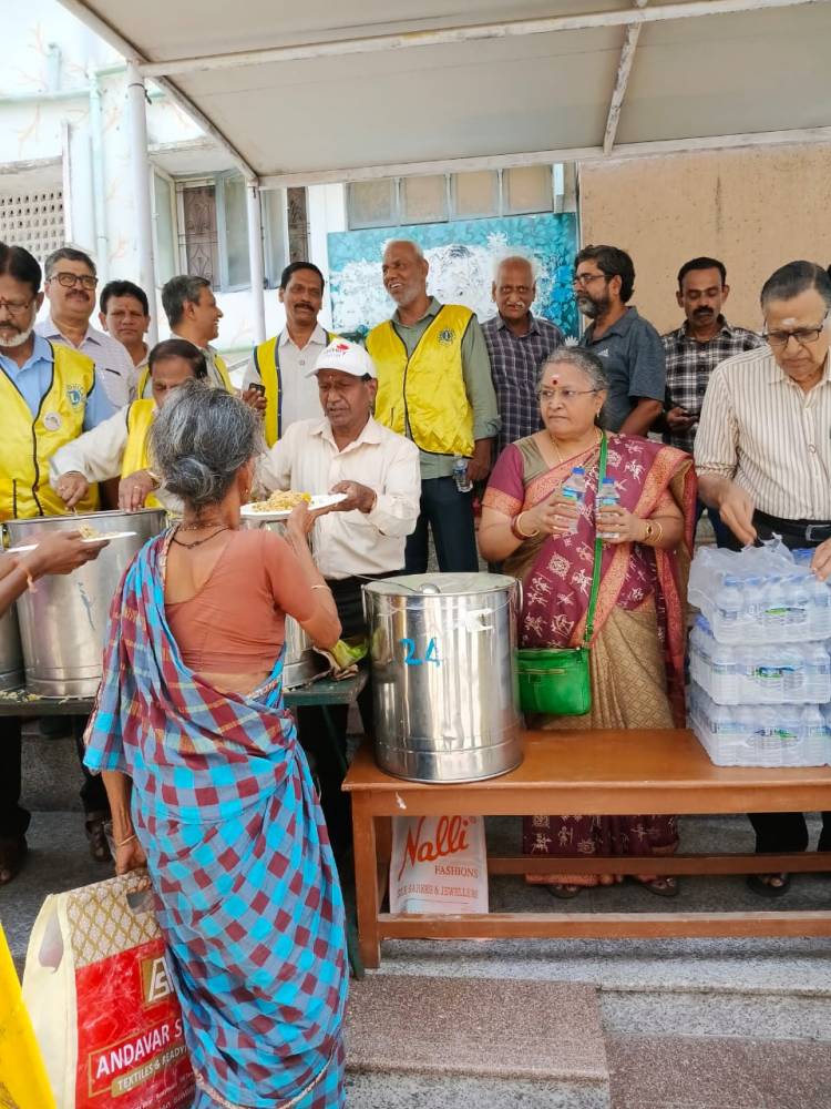 லைன்ஸ் கிளப் ஆப் சென்னை சங்கமத்தின் சார்பாக மதிய உணவு