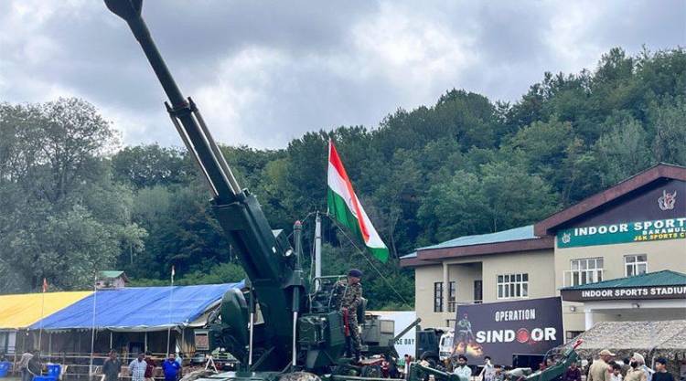 ரூ. 52,000 கோடி செலவில் ராணுவத்திற்கு ஆயுதங்கள் கொள்முதல் செய்ய மத்திய அரசு ஒப்புதல்