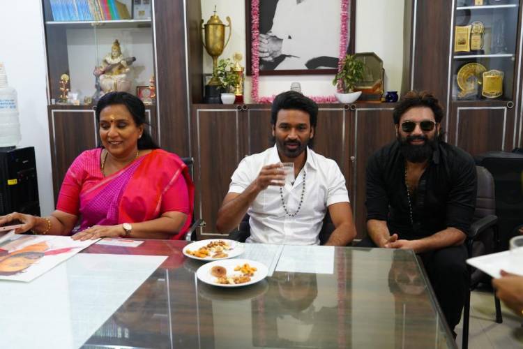 தாய் சத்யா பள்ளியில் தனது சொந்த செலவில் 3 மாடி கட்டிடம் கட்டிக் கொடுத்து நெகிழ்ச்சி!