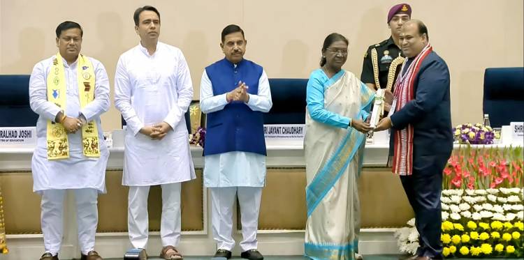 Kiran Prakash Zarkar Conferred National Teacher Award by President Droupadi Murmu