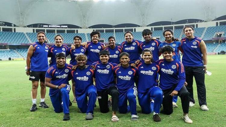 President Murmu, PM Modi hail India’s women cricketers after Asia Cup triumph
